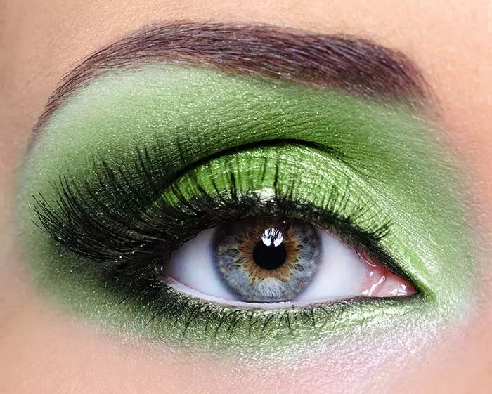 مدل آرایش چشم سبز براق