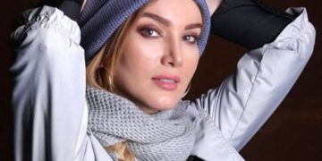 متین ستوده با کلاه و موهای فرفری تیپ اروپایی زد.