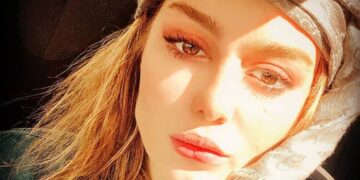 سنگ تمام اینستاگرامی سحر قریشی برای شهربانو منصوریان