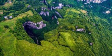 سرزمین سرسبز ۳۰۰ متر زیر زمین به سبک رمان‌های ژول ورن شد.