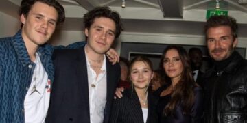 1678928031 عکس تیپ های شیک دیوید بکهام در هفته مد پاریس