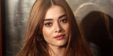 چهره قبل از عمل خانم بازیگر!