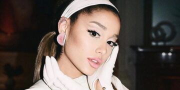 عکس‌هایی از پشت صحنه فیلم آریانا گرانده