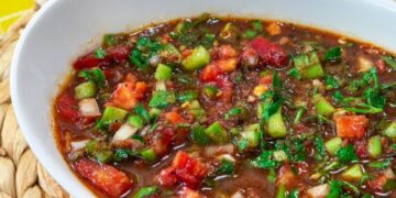 سالادی خوشمزه برای همراهی با کباب‌های عید نوروز!