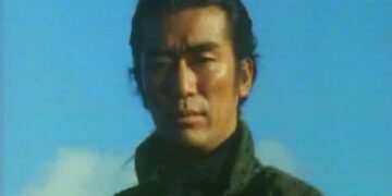 این آقای خوشتیپ همان "لینچان" در سن 76 سالگی است/ تصویر