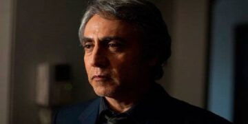 عشق و عاشقی جالب "بیژن امکانیان" و زن جوانش در 70 سالگی/ عکس