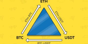 آربیتراژ مثلثی