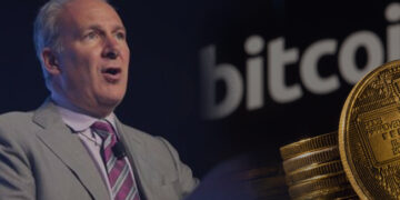 پیتر شیف: عدم توصیه بیت کوین توسط ChatGPT هوشمندانه است