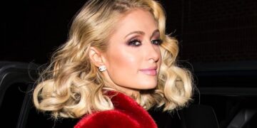 عکس‌های شیرین پریس هیلتون و فرزندش