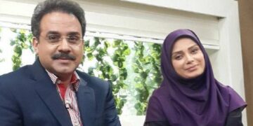 چهره و تیپ باورنکردنی "آقای مجری معروف" خارج از قاب تلویزیون/ تصویر