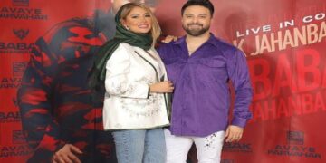 1681744633 بابک جهانبخش برای همسرش سنگی گذاشتعکس