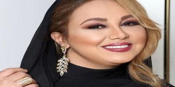 1682111305 بهنوش بختیاری عکسی شاد از خود به اشتراک گذاشت