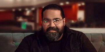 رضا صادقی هم صاحب کتاب شعر شد و جنجال به پا کرد!