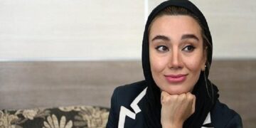 عکسی عجیب از خاطره حاتمی بازیگر خوش چهره ایرانی در کنار مادر جوانش باعث شد همه کاربران تعجب کنند.