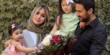 استوری جنجالی و طعنه آمیز شاهرخ استخری در بلژیک