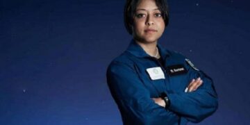 فضانورد زن عربستانی حجاب را در فضا رعایت کرد.