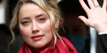 1685655918 هالیوود دوباره امبر هرد را در آغوش گرفت