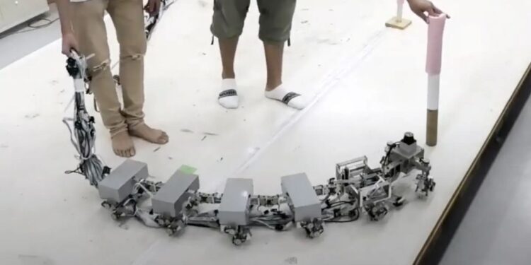 1685798560 ساخت ربات هزارپا با قابلیت حرکت در زمین های ناهموار