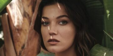 اعتماد به نفس پایین خانم بازیگر مشهور ترکیه ای!