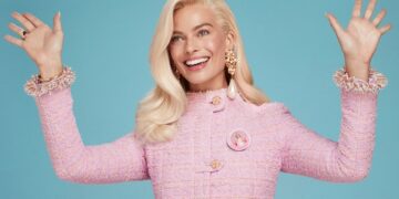 مارگو رابی بازیگر نقش باربی بر روی جلد مجله ووگ