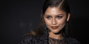 ممانعت از حضور خانم بازیگر در یک رستوران به دلیل لباس نامناسبش!