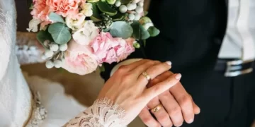 رابطه فامیلی بازیگران همیشه برای مخاطبان جالب توجه بوده است، بخصوص اگر این نسبت فامیلی به همسر بازیگران مرتبط باشد.