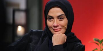 مارال فرجاد به تازگی عکس غمگینی از خود منتشر کرده است که به نقاشی معروف دختری با گوشواره مروارید شباهت دارد.