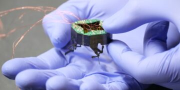 1693724252 این ربات متخصص عبور از شکاف های باریک است