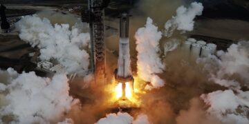 1703921992 اسپیس ایکس سومین پرواز آزمایشی مداری خود را انجام می