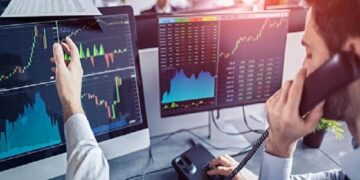 صدای کارگزار | چرا قانون یکسان نیست؟