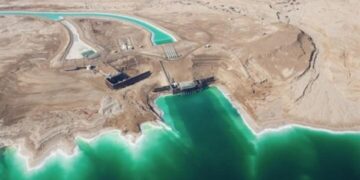 طرح‌های انتقال آب دریا به فلات مرکزی به کجا رسید؟