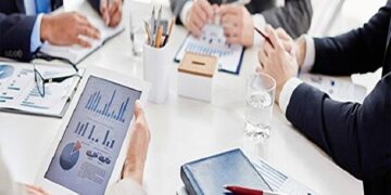 فردی که در غپونه و غشهداب هیات مدیره موظف است