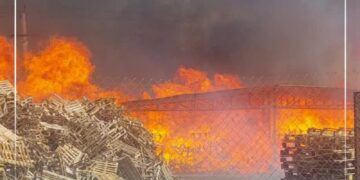 آخرین جزئیات حریق انبار فروش شرکت زمزم در شهر ابریشم + فیلم