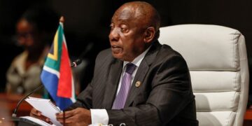 اسرائیل می گوید به اتهام آفریقای جنوبی در مورد «نسل‌کشی» در دیوان بین‌المللی دادگستری پاسخ می‌دهد