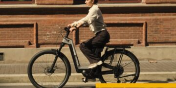 این دوچرخه هوشمند سیستم اثر انگشت دارد و حرف‌های شما