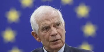 بورل با هدف گفت‌وگو درباره وضعیت مرز بین اسرائیل و لبنان راهی بیروت می‌شود