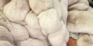 جواهرات ۴ میلیون پوندی‌ جورجینا در تعطیلات با رونالدو