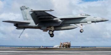 حمله آمریکا و انگلیس به یمن / مقام آمریکایی: حمله ما علیه حوثی‌ها به پایان رسید