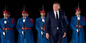 دو جنگنده‌ آمریکایی برای هشدار به صرب‌های «تجزیه‌طلب»، بر فراز بوسنی پرواز خواهند کرد