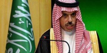 عربستان سعودی در پی حملات آمریکا و بریتانیا به یمن خواستار خویشتنداری شد