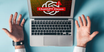 ربات چت ChatGPT، یکی از ابزارهای پیشرو در زمینه هوش مصنوعی که در بین کاربران برای انجام امور روزانه بسیار محبوب شده است، به تازگی با اختلال مواجه شده است.