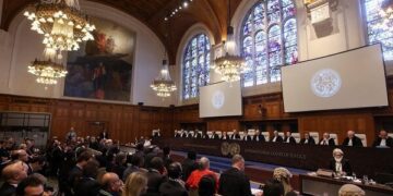 لاهه: اسرائیل باید از کشتار، مجروح کردن و نابود کردن زندگی فلسطینی‌ها دست بردارد/ تل آویو باید تمام اقدامات لازم برای «جلوگیری از هر چیزی در رابطه با نسل‌کشی در غزه» را به کار گیرد