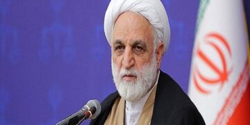 لزوم اجرای قانون حمایت از گزارشگران فساد