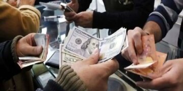 چرا قیمت دلار گران شد؟