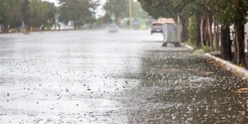 کاهش دمای هوا تا ۴ درجه در اصفهان / طوفان لحظه‌ای، بارش برف و باران در راه است