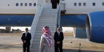 گفتگوی بلینکن با بورل و بن سلمان در عربستان درخصوص «جلوگیری از گسترش درگیری‌ها»