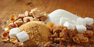 ۱۶ میلیون ایرانی «چاق» هستند چون نان و شکر می‌خورند؛ یارانه آرد و شکر را حذف کنید