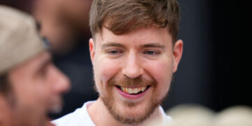 مستر بیست دفتر کار