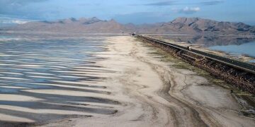 بحران در ارومیه ادامه دارد تفاوت حدود ۱۰۸ میلیارد مترمکعبی