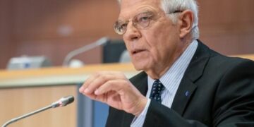 بورل با تحریم ایران مخالفت کرد